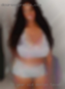 50 year old Denton, Texas and their location guy looking for lots of fun!