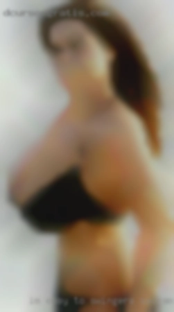 I,m easy to swingers sacrament get along with and discrete.