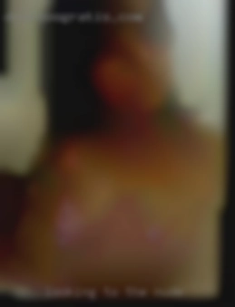 Looking to meet  in the nude others for NSA fun.