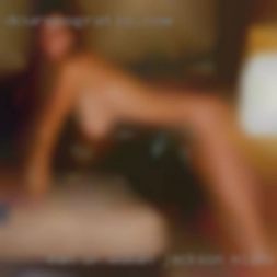 Man or woman to play  with Jackson, Michigan party wife  and i.